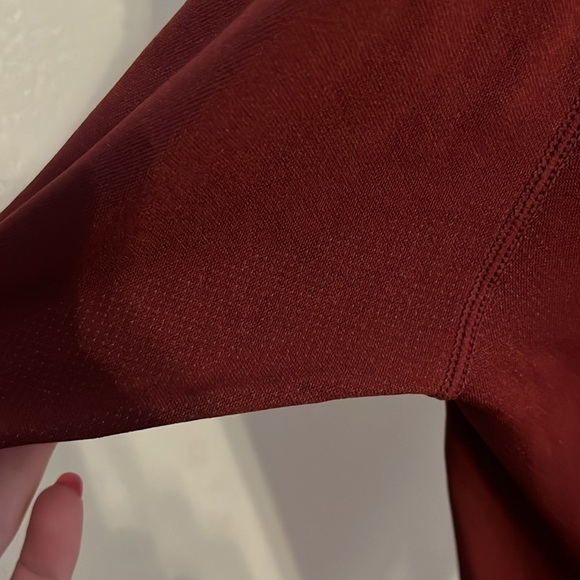 Fabletics men’s burgundy polo - Picture 6 of 6